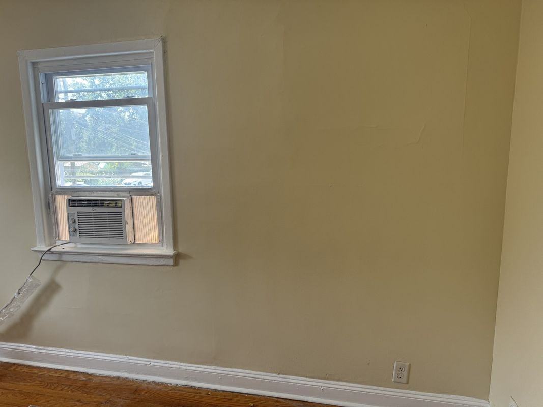 44 E 6th St - Photo 5 of 7