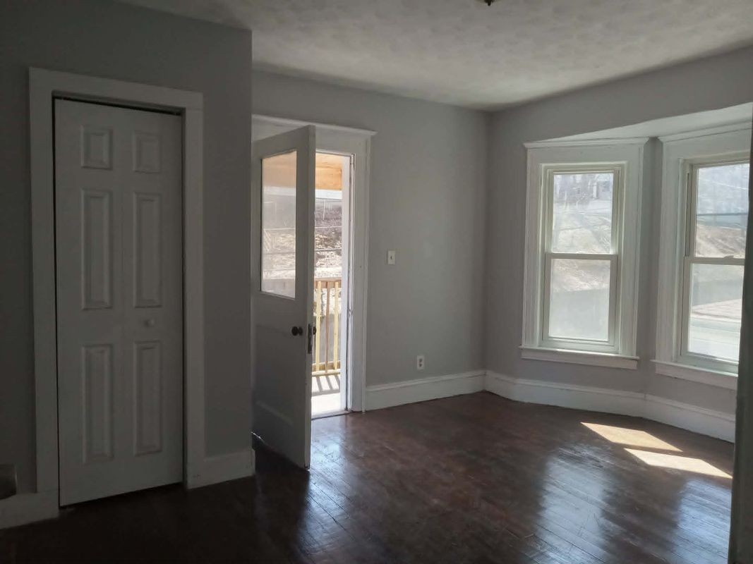 134 Parkway Dr - Photo 3 of 3