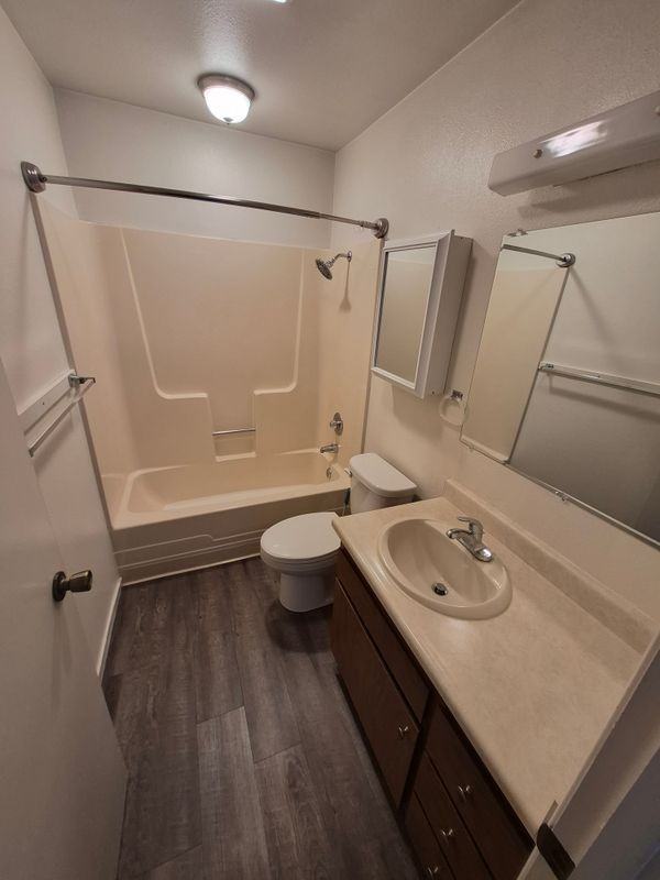 2510 Hartnell Ave ##11 - Photo 5 of 8