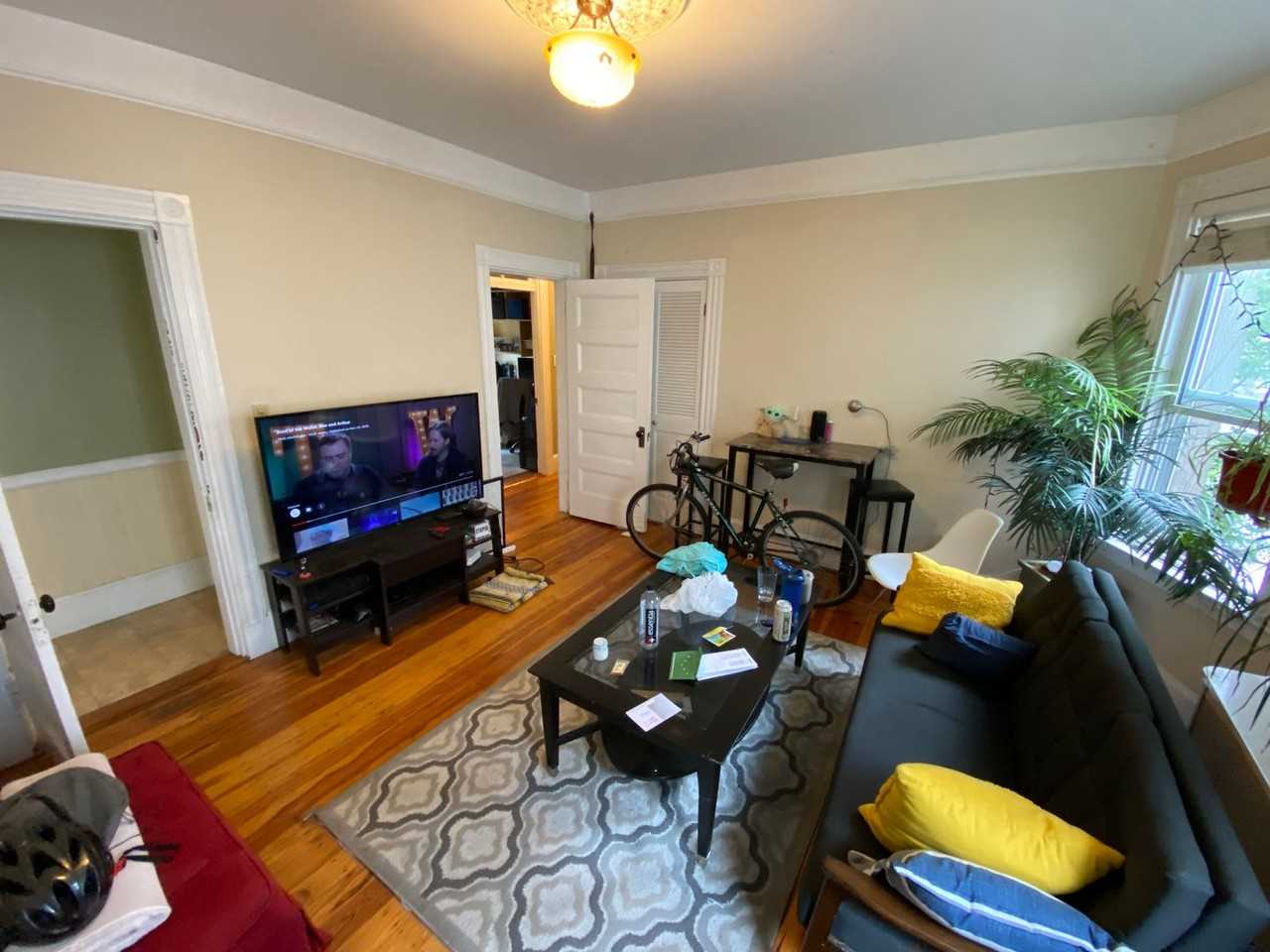 12 Oswald St - Photo 3 of 13