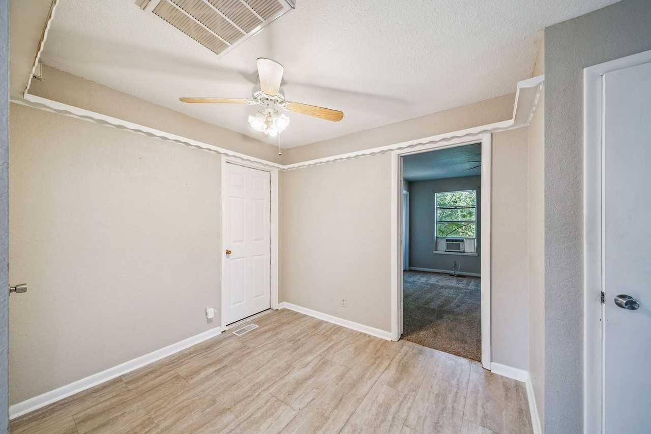 4218 S Rockford Ave #B - Photo 4 of 16