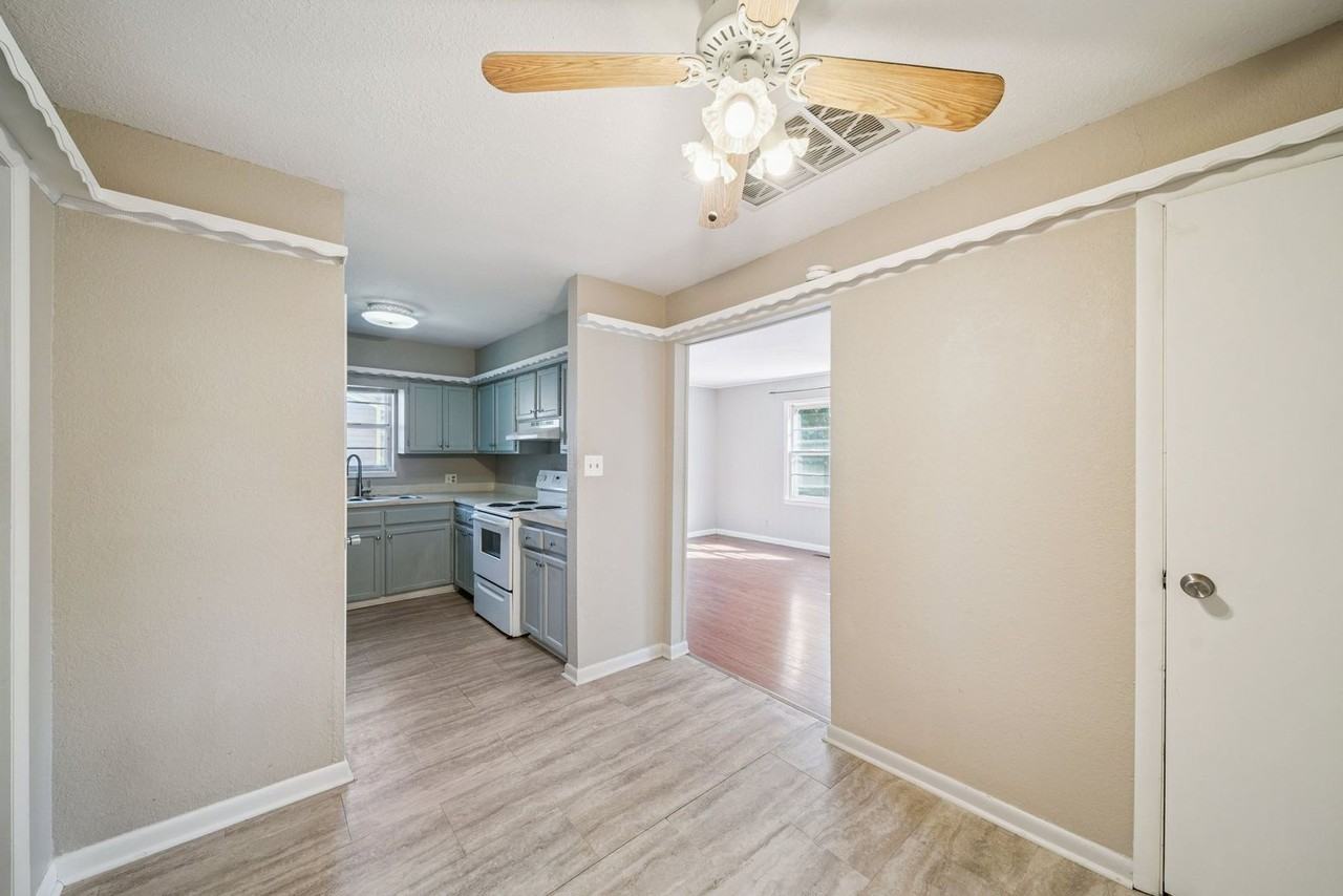 4218 S Rockford Ave #B - Photo 5 of 16