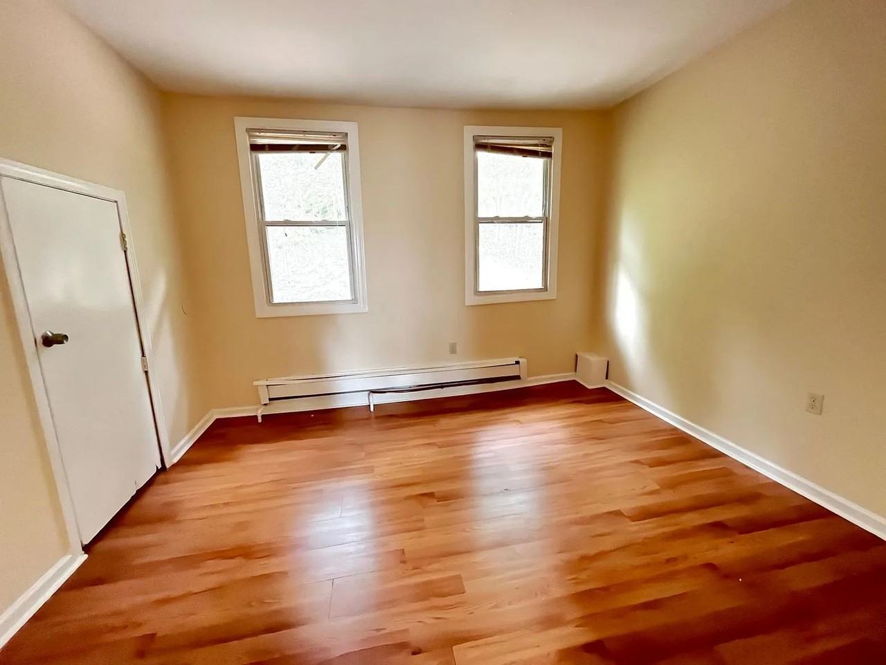 22 Hemlock St - Photo 2 of 2