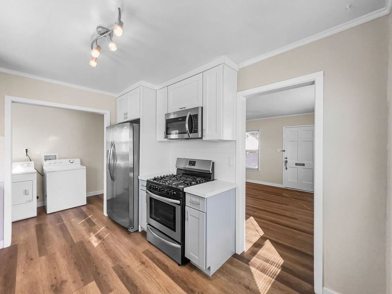2332 Westwood St - Photo 7 of 17