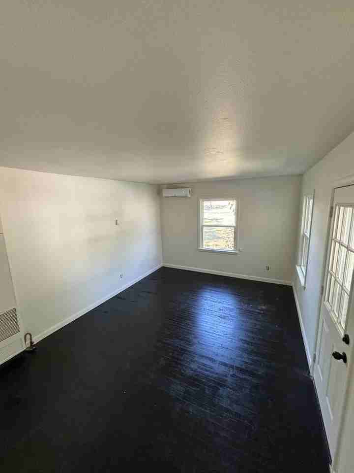1063 South St - Photo 2 of 6