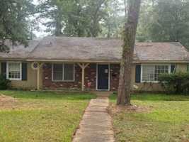 featured image of 247 Dona Ave