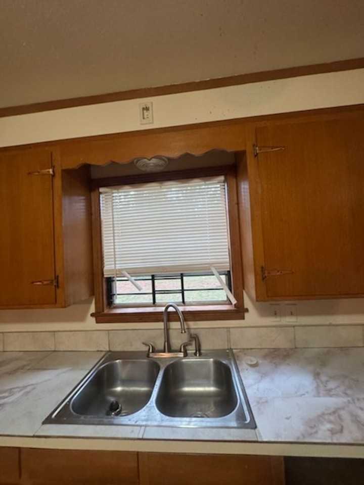 247 Dona Ave - Photo 4 of 17