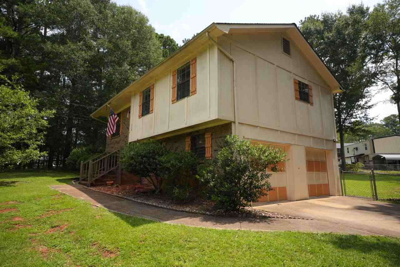 922 Henry Ct Sw - Photo 2 of 24