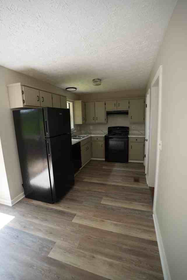 922 Henry Ct Sw - Photo 5 of 24