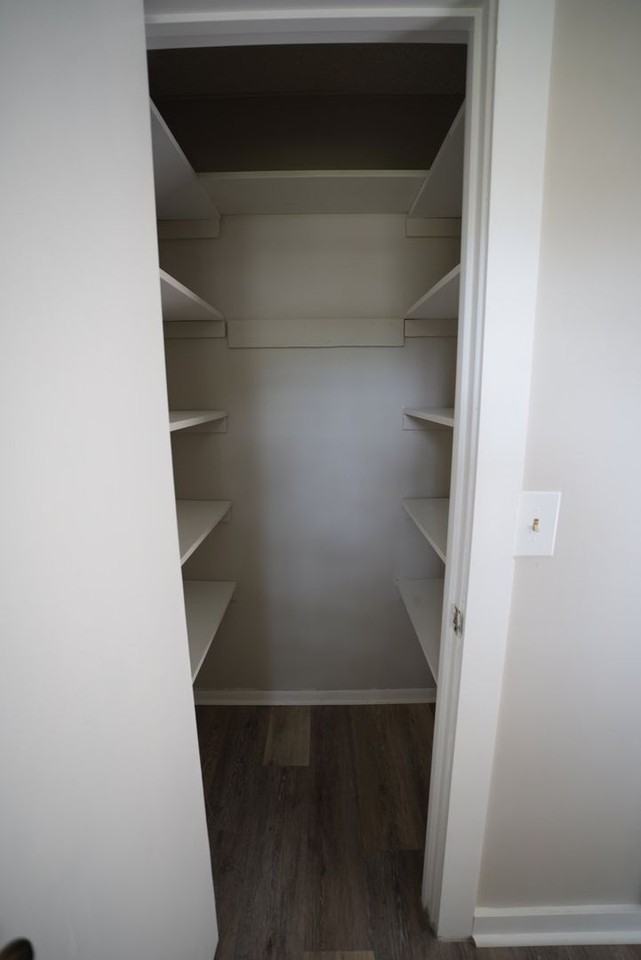 922 Henry Ct Sw - Photo 7 of 24