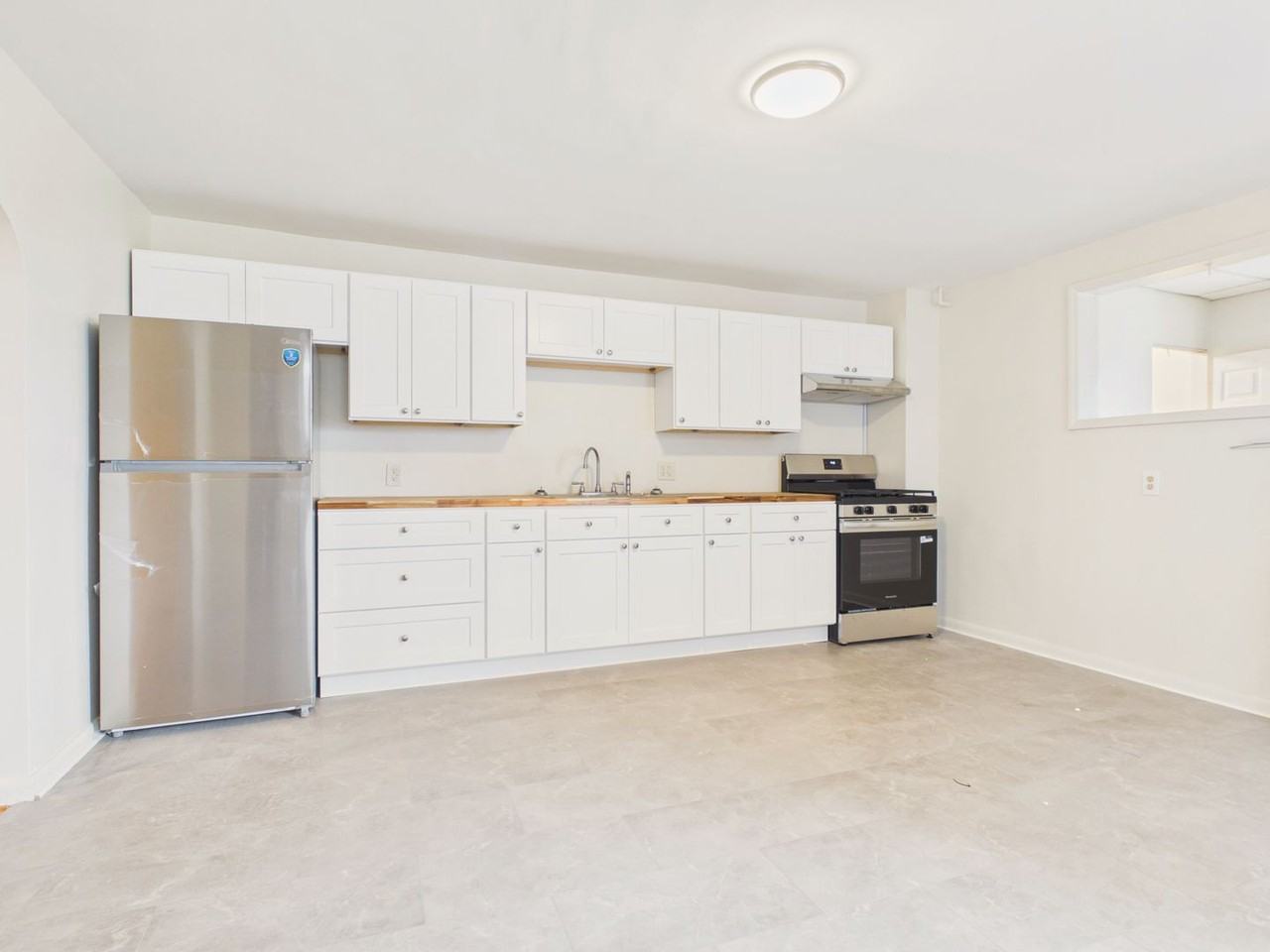 348 S 2nd St - Photo 3 of 18