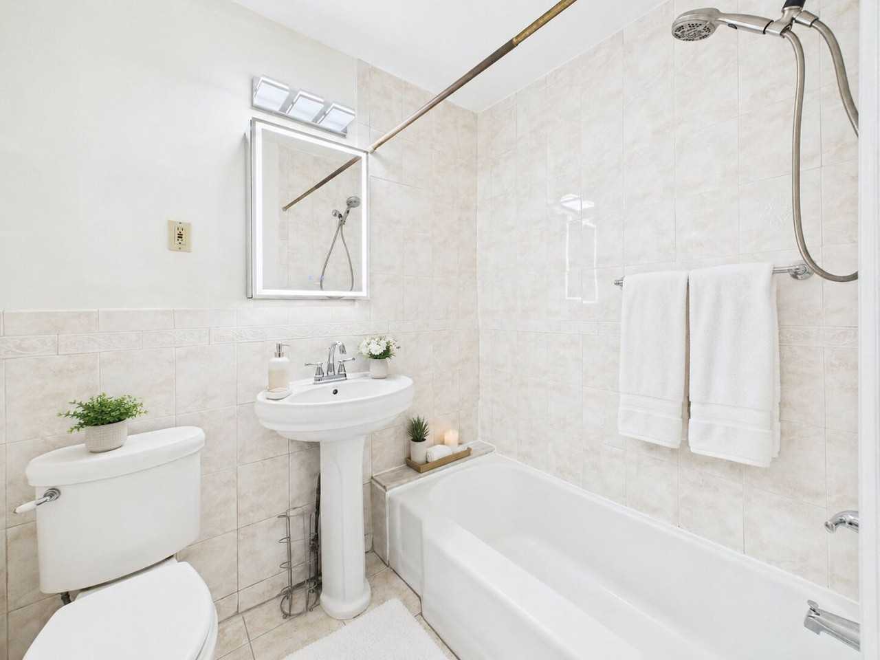 140 N 21st St - Photo 6 of 16