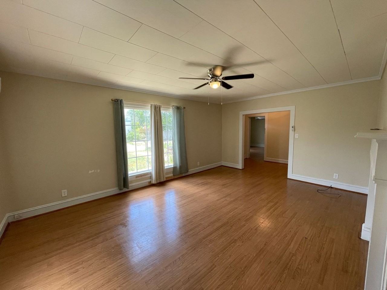 107 Abernathy St - Photo 3 of 13
