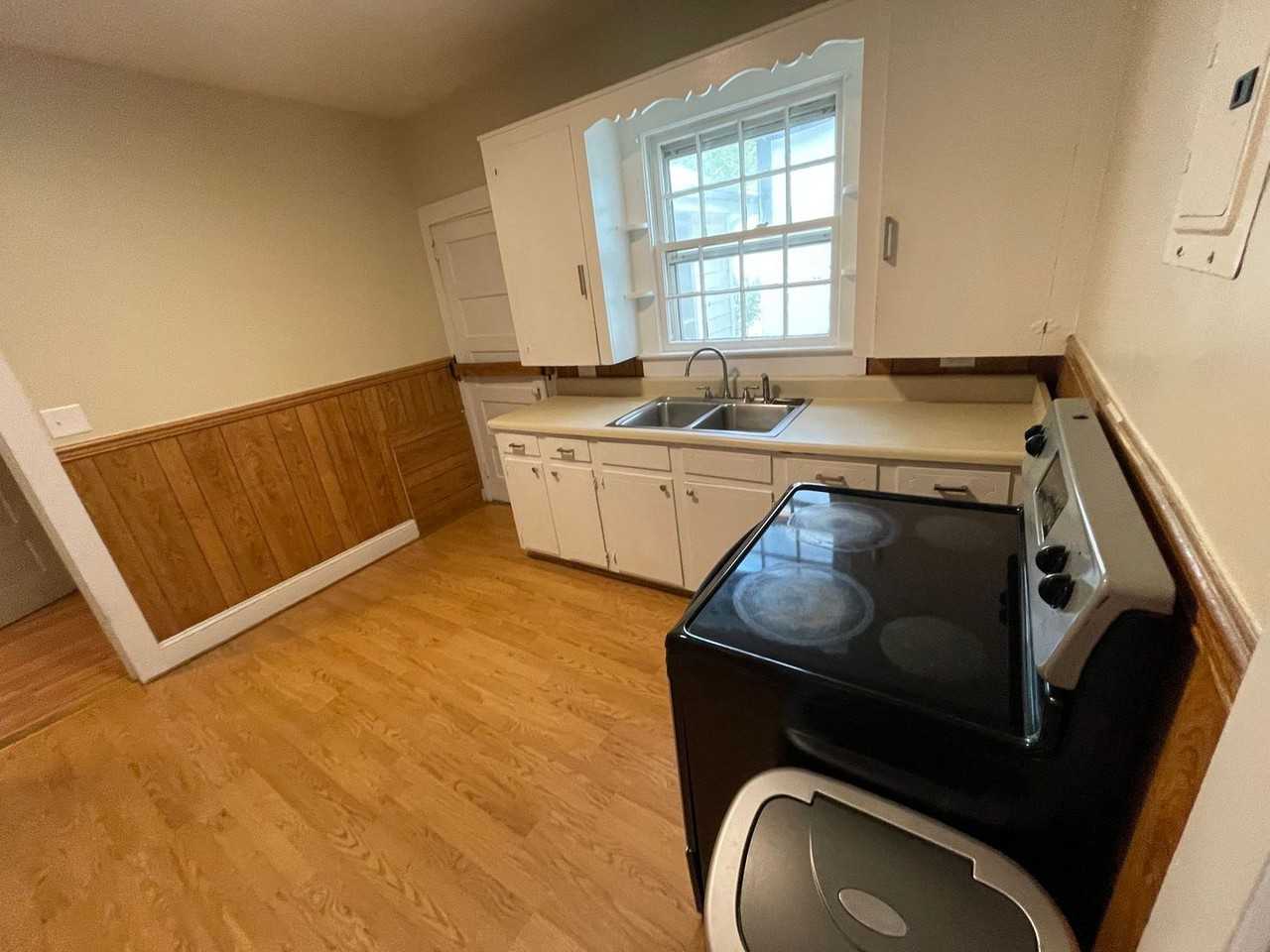 107 Abernathy St - Photo 7 of 13