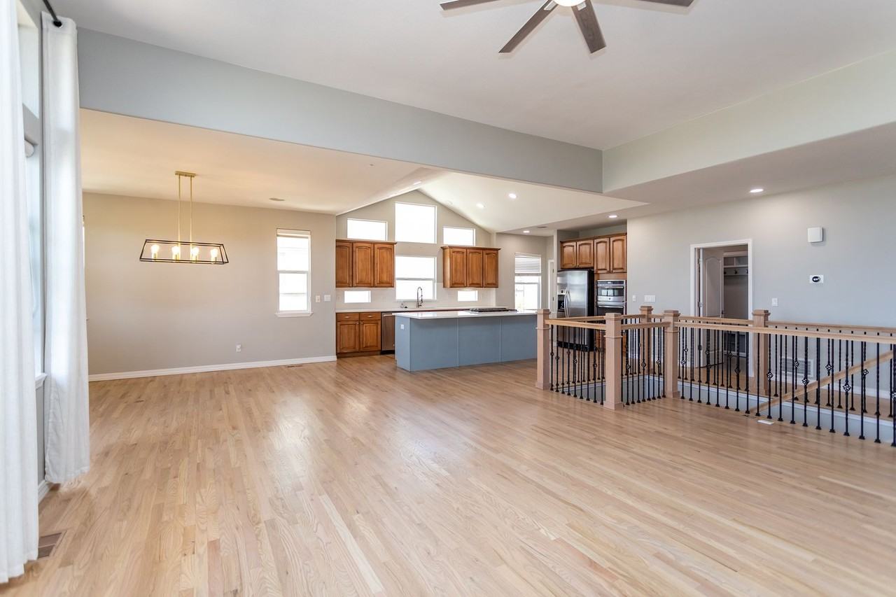 10154 Silver Leaf Way - Photo 6 of 50