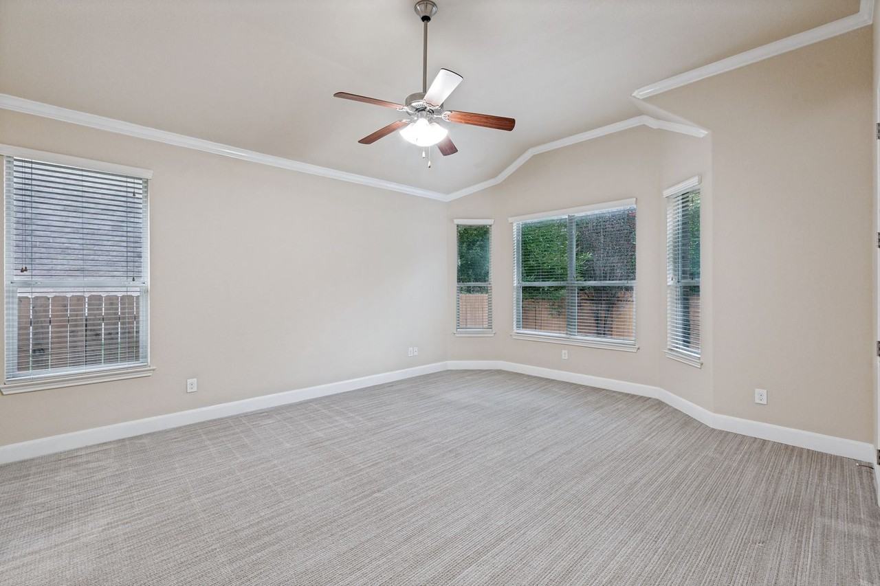 23214 Crest View Way - Photo 7 of 15