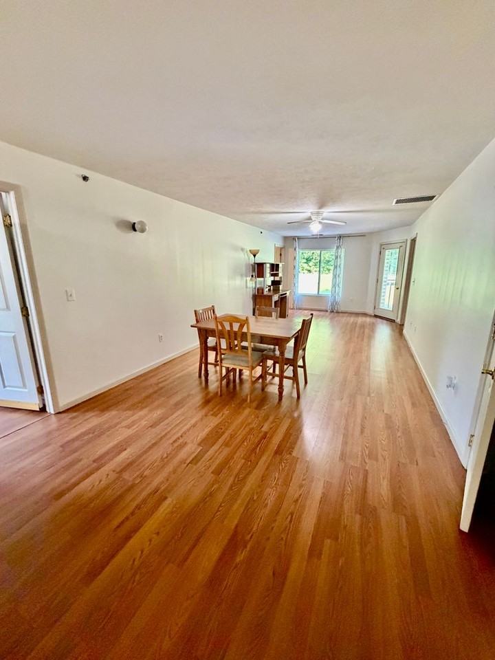 7205 University Commons Dr #7205 - Photo 4 of 22