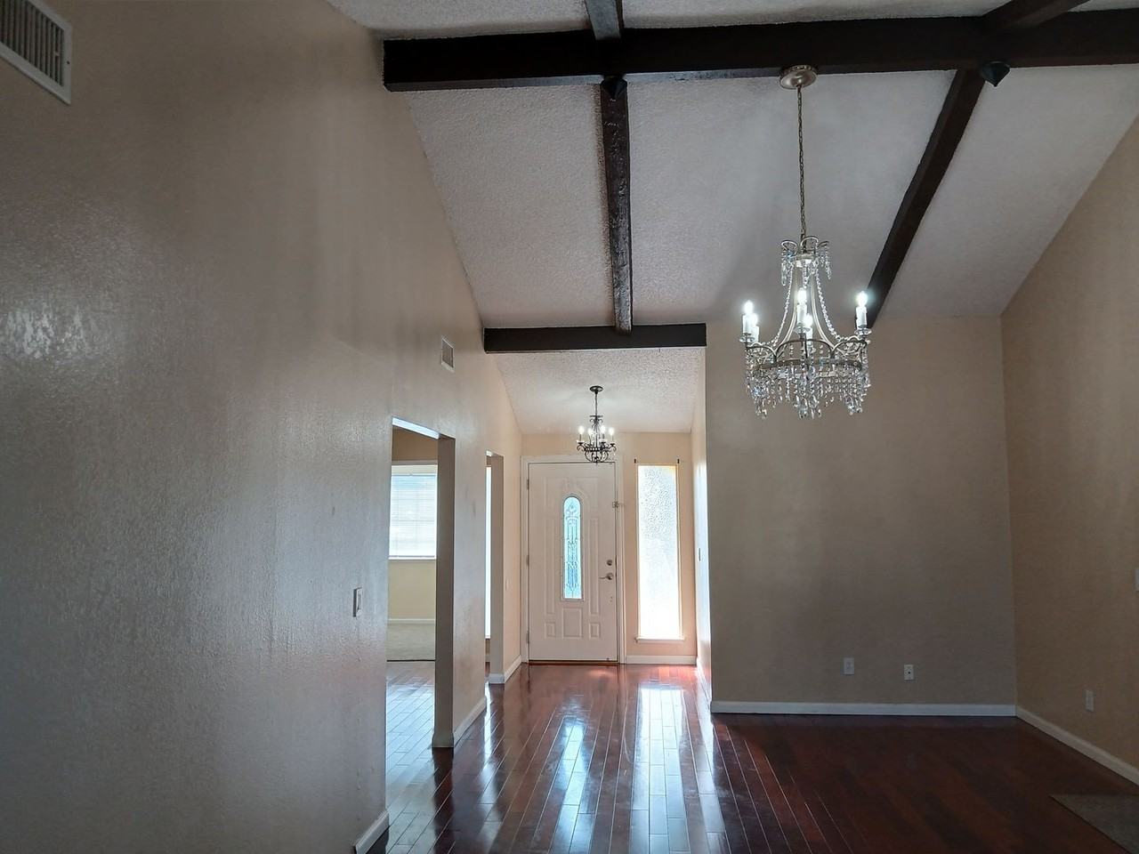 400 Mokelumne Dr - Photo 3 of 50