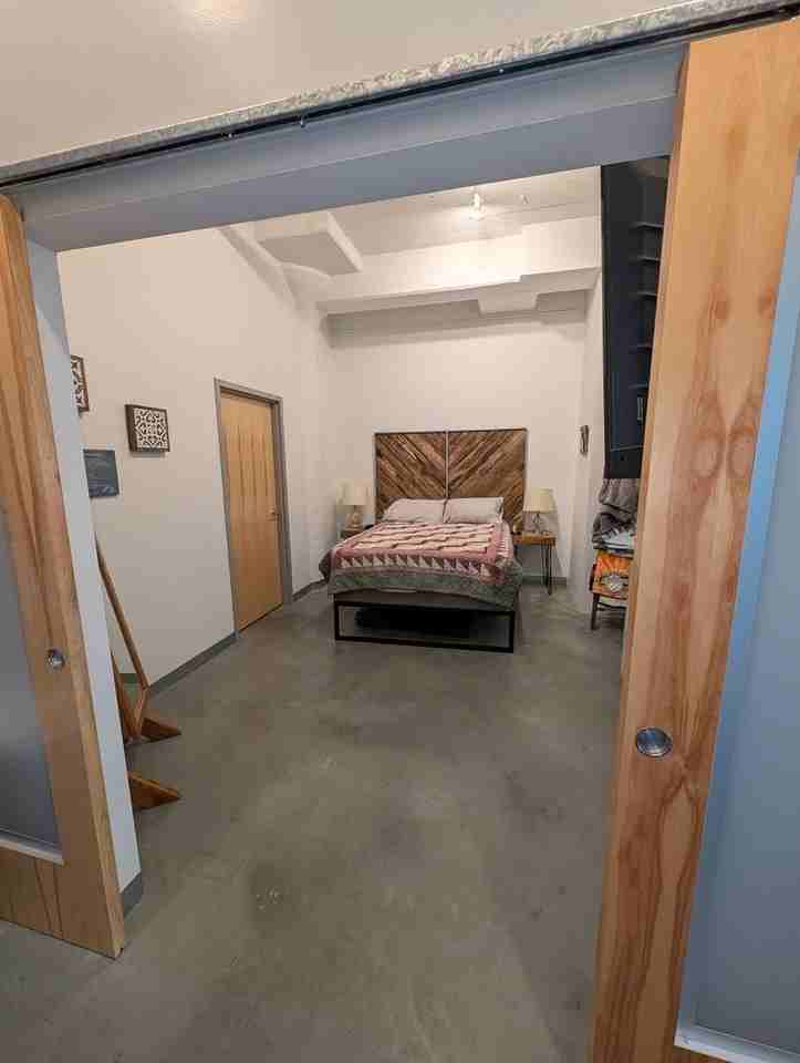 2929 Chicago Ave - Photo 7 of 31