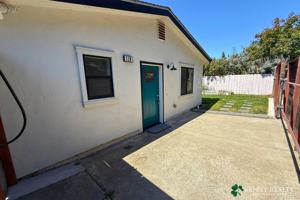 featured image of 119 Franklin Ave