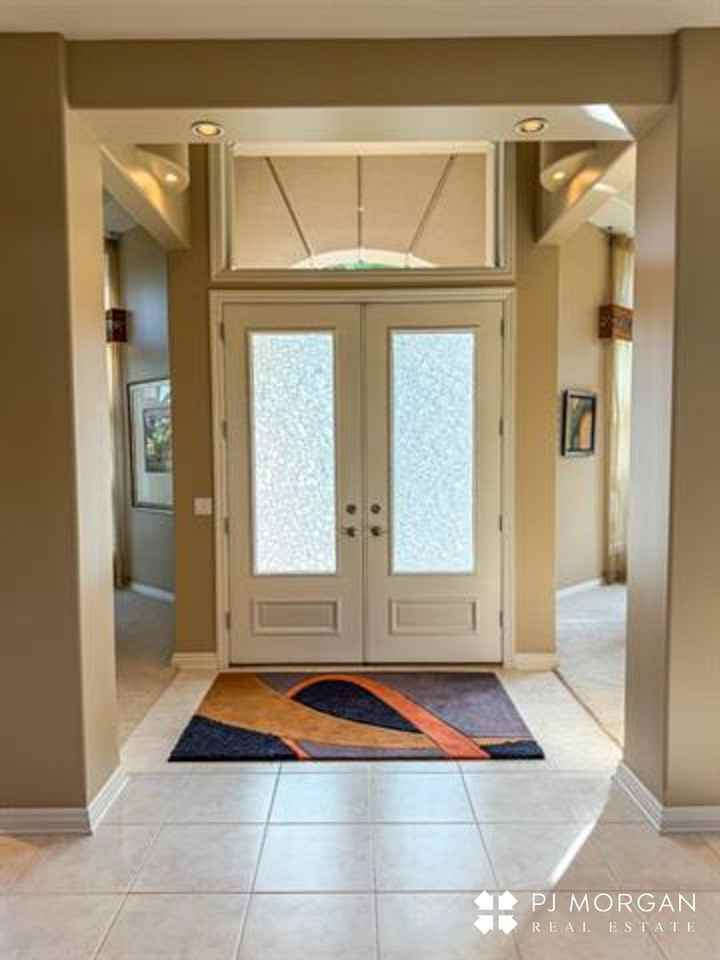 1526 1526 S 106th Street-LO #LO - Photo 4 of 29