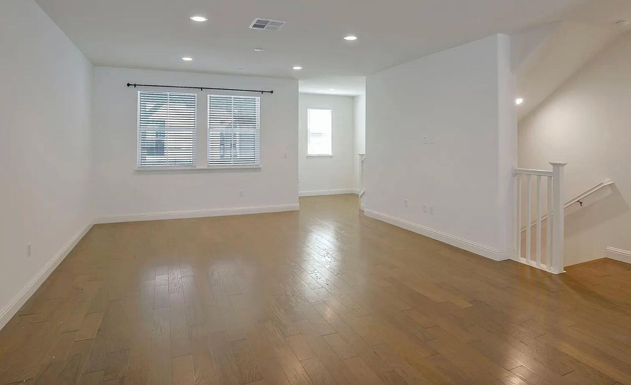 341 Wild Rose Way - Photo 3 of 29