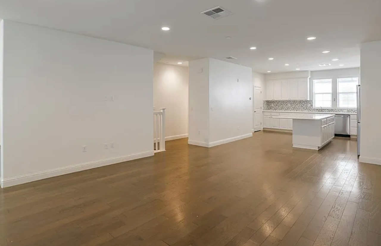 341 Wild Rose Way - Photo 5 of 29