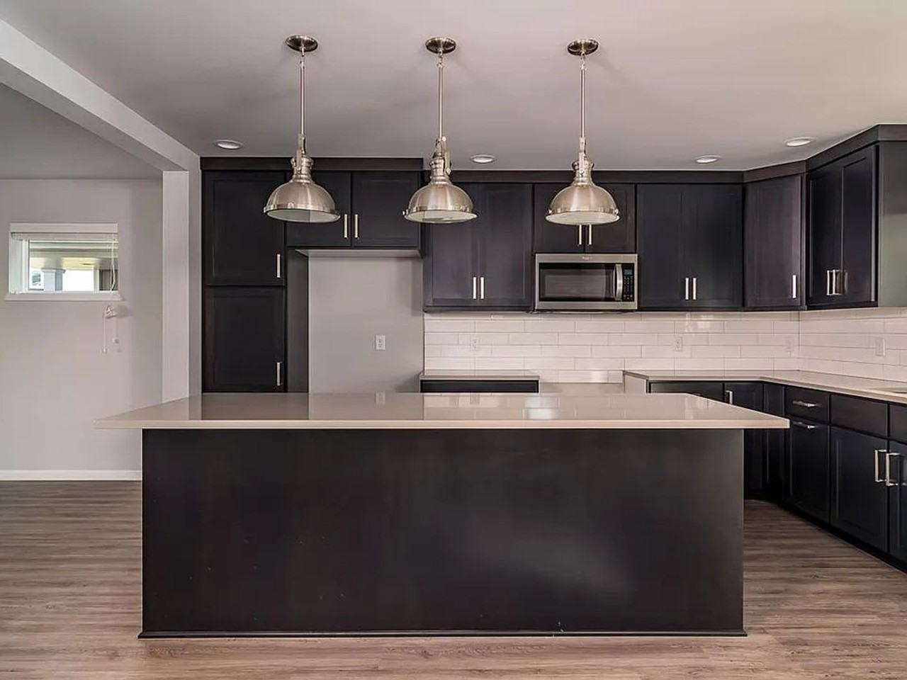 2741 Spark St - Photo 4 of 16