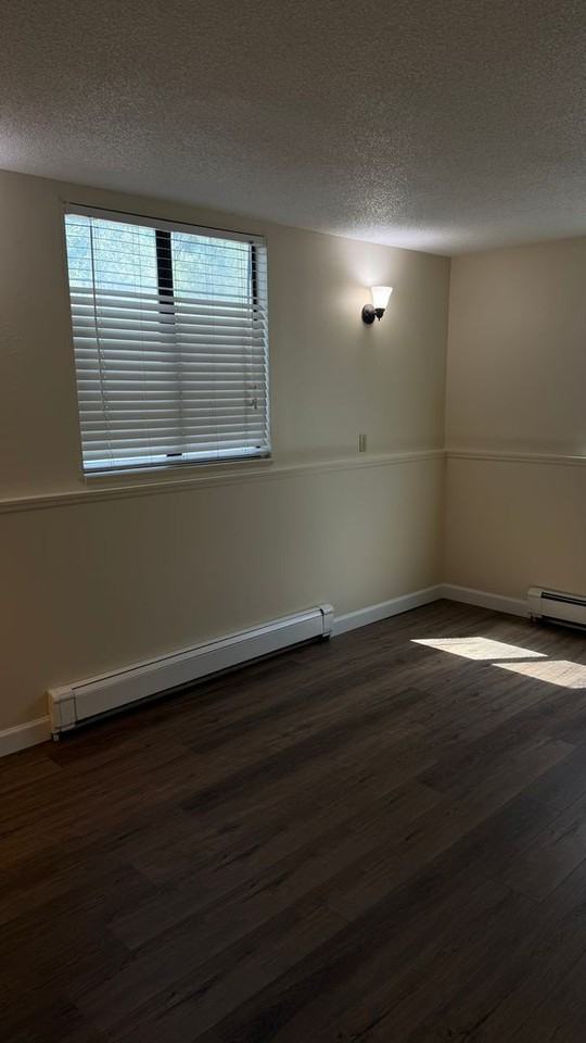 3233 Lakeside Dr - Photo 7 of 12