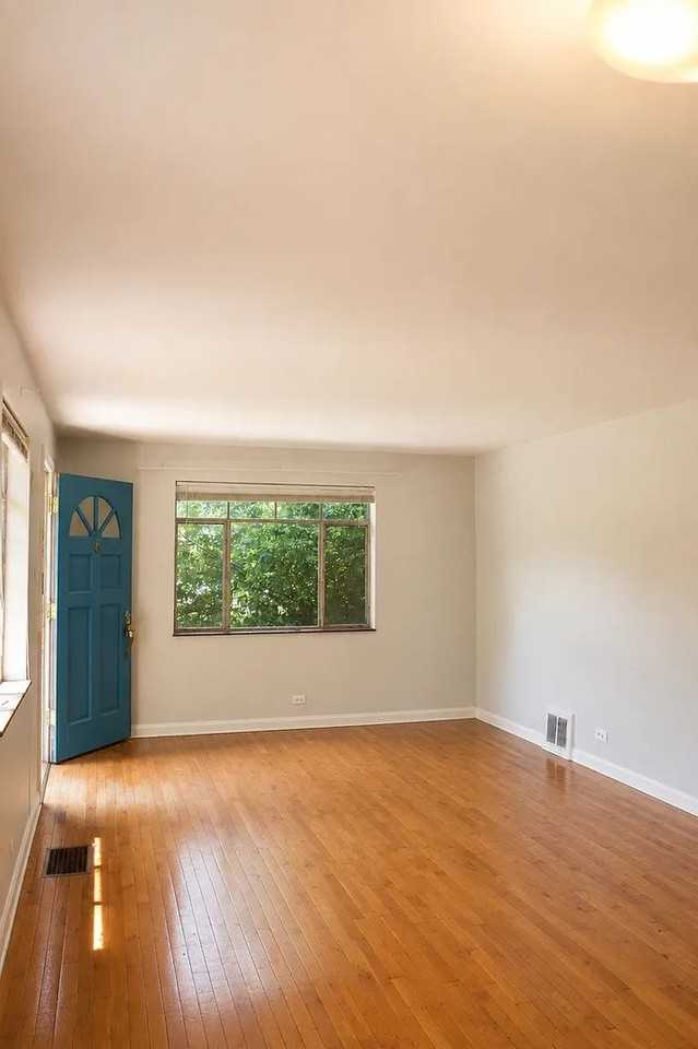 1940 S Columbine St - Photo 2 of 7