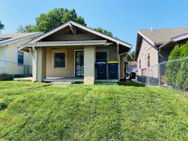 featured image of 2632 E 9th St
