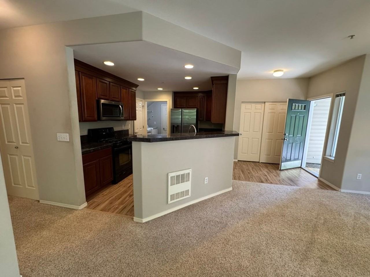 1855 Trossachs Blvd Se #2201 - Photo 7 of 22