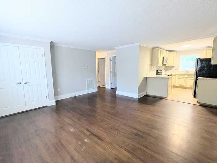 508 Mahaley Ave #1 - Photo 3 of 17