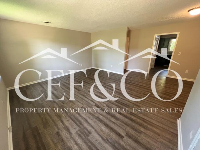 7922 Valley Falls Rd - Photo 3 of 14