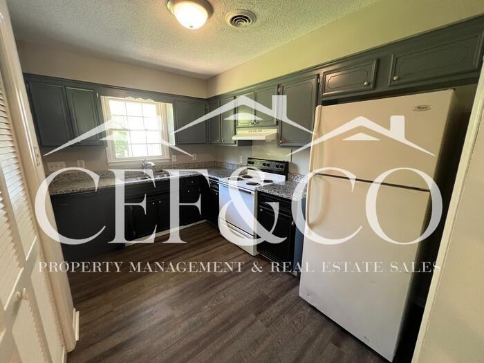 7922 Valley Falls Rd - Photo 6 of 14