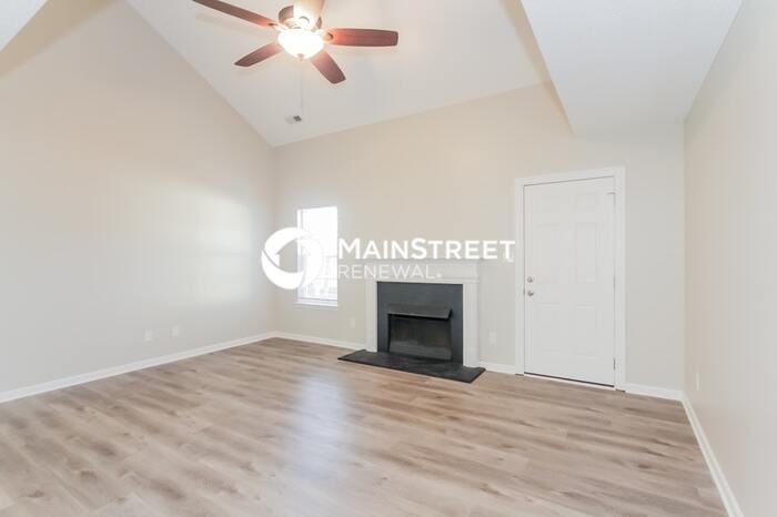8106 Sheckler Ln - Photo 6 of 17