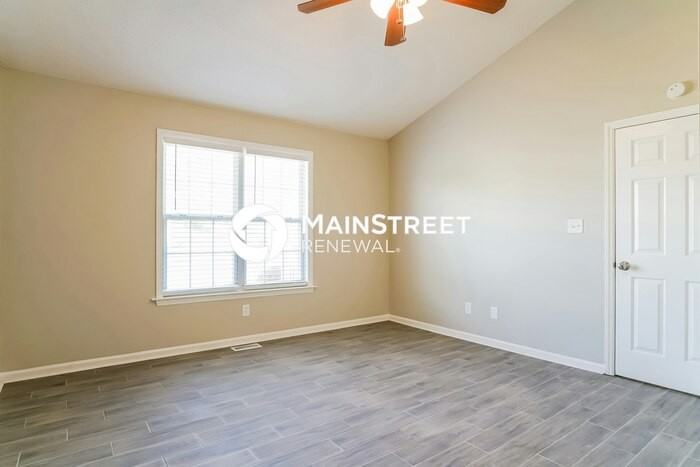 129 Landmark Dr - Photo 3 of 16
