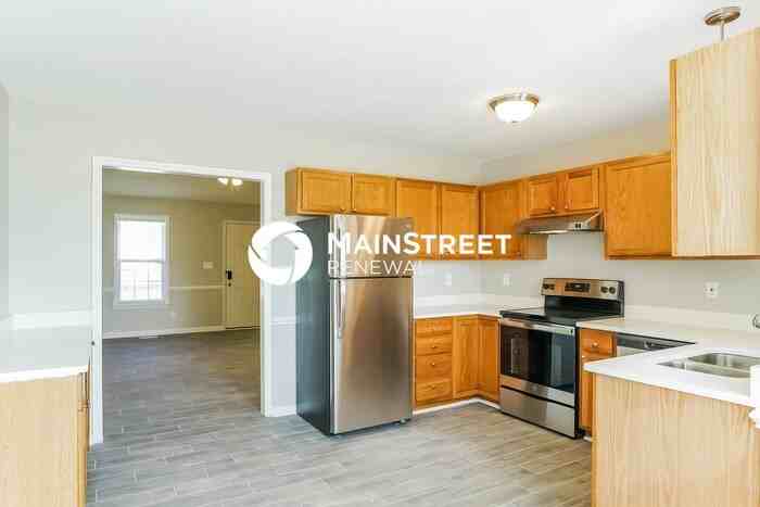 129 Landmark Dr - Photo 5 of 16