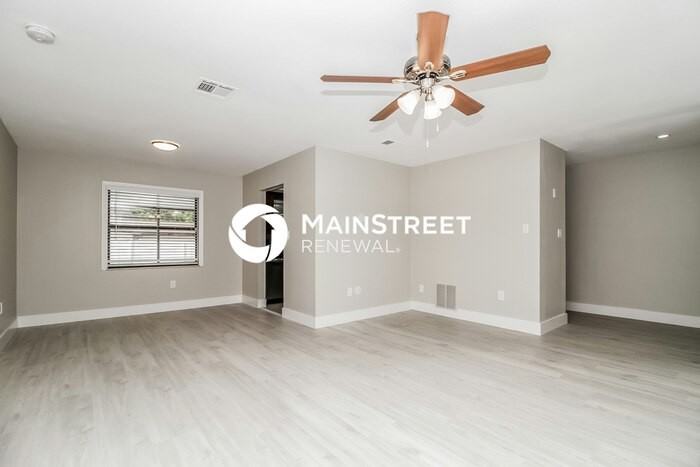 315 Heather Ave - Photo 4 of 15