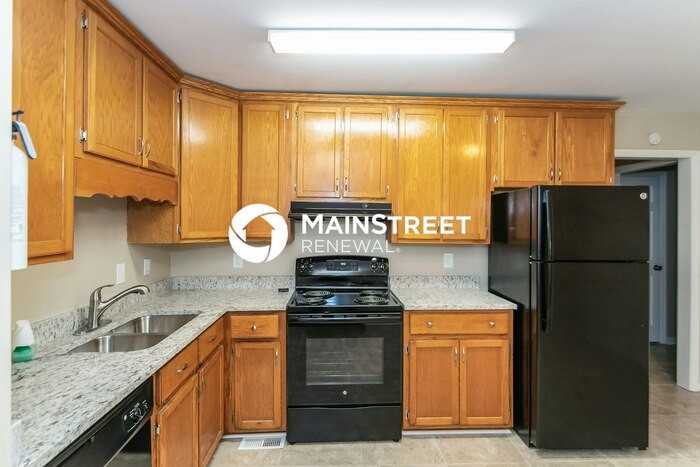3345 Thomas Ln - Photo 7 of 15