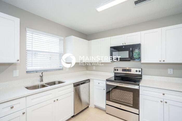 2540 25th St - Photo 6 of 16