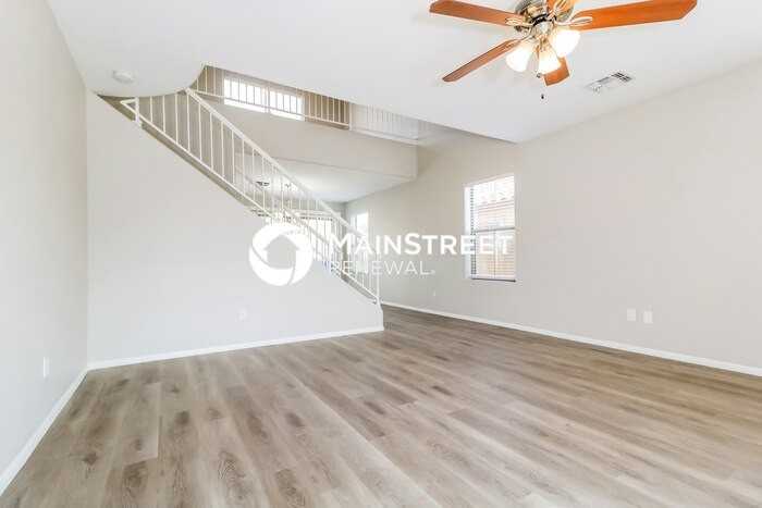 2837 S 63rd Dr - Photo 4 of 17