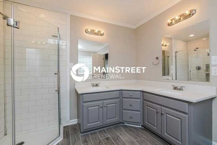 147 Susan Dr - Photo 5 of 16