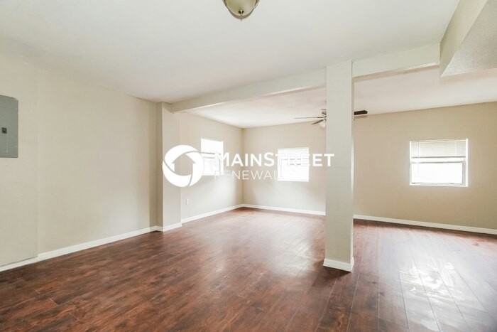5509 Lejeune Dr - Photo 4 of 16