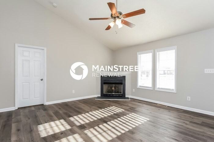 109 Daniel Ct - Photo 3 of 16