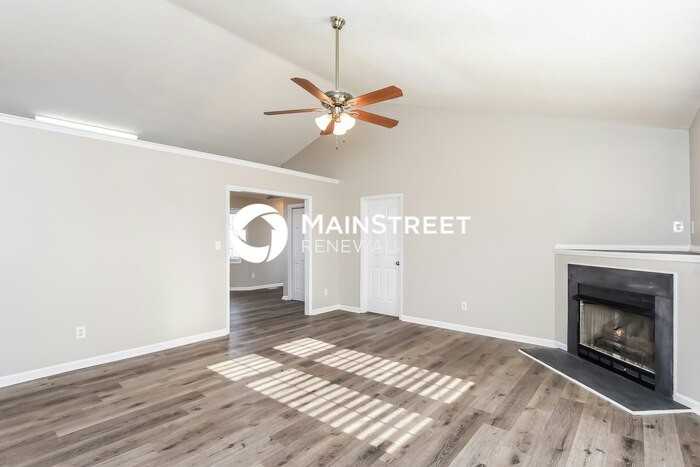 109 Daniel Ct - Photo 4 of 16
