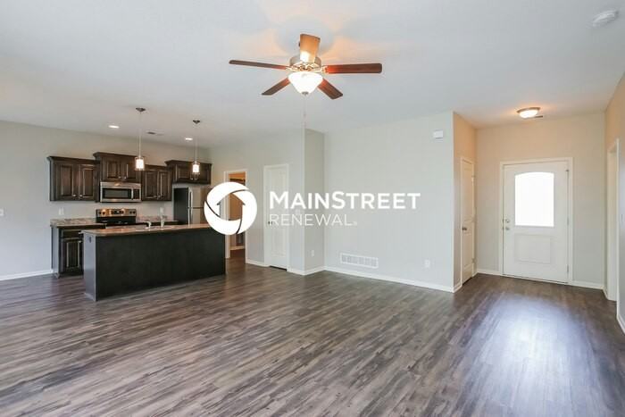 1508 Ne Jaclyn Dr - Photo 3 of 16