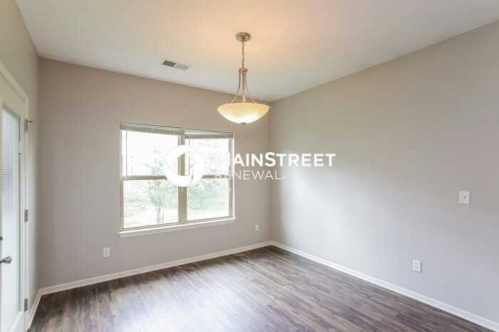 1508 Ne Jaclyn Dr - Photo 4 of 16