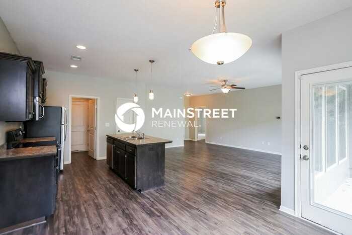 1508 Ne Jaclyn Dr - Photo 7 of 16