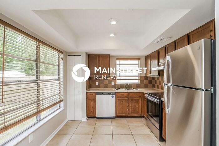 1000 Mccully Ct - Photo 6 of 17